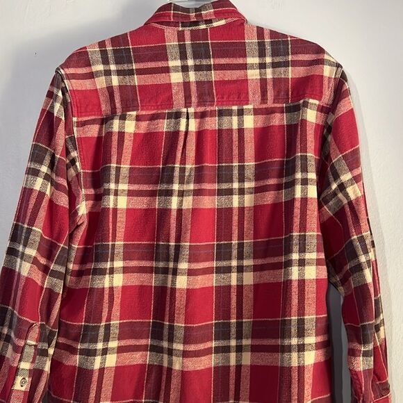 FIELD & STREAM Button Heavy Flannel Shirt Classic Red Lumberjack Plaid Mens M - Picture 7 of 10